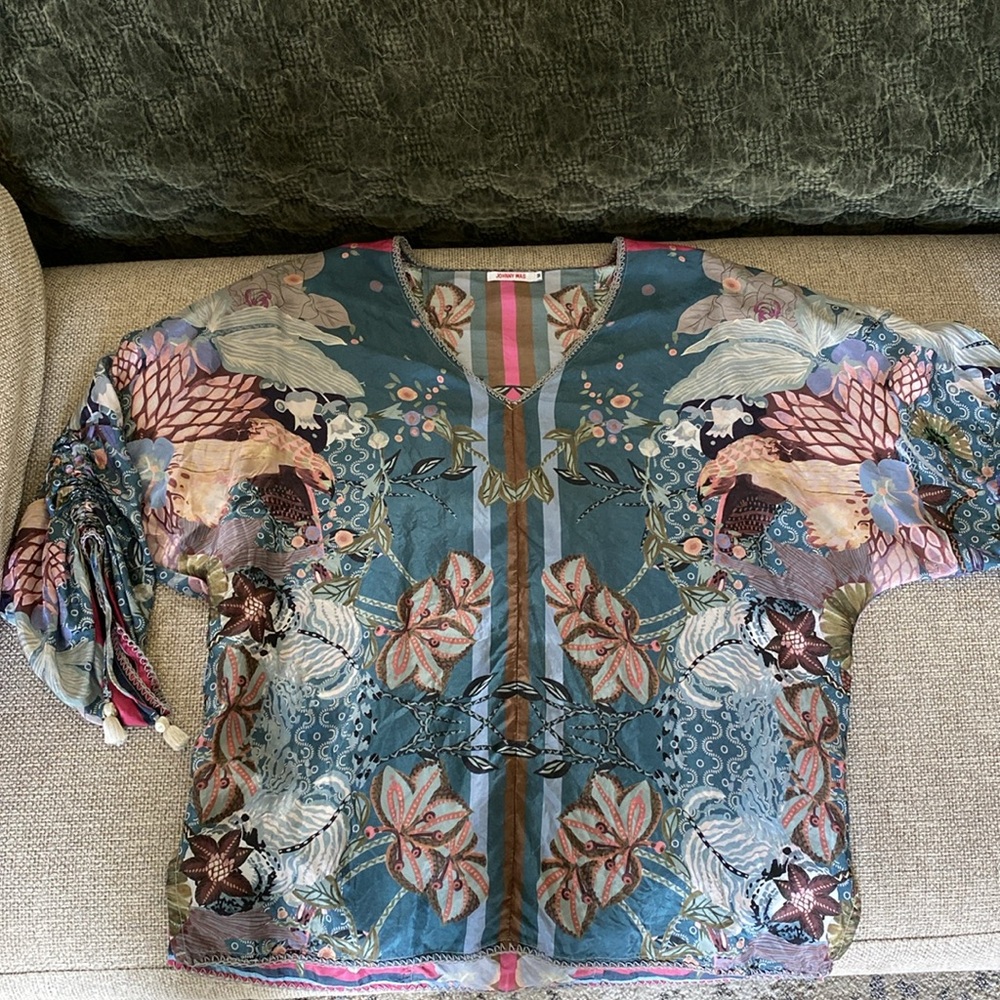 Johnny Was Aran Georgia Silk top - Picture 8 of 10